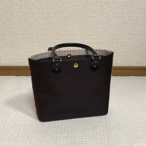 【234】和柄生地　帯ハンドメイド　バッグ　ファスナー仕上げ大バッグ 2点セット 234】和柄生地 帯ハンドメイド バッグ ファスナー仕上げ大バッグ