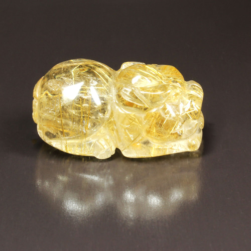 虹の光が神秘的】ゴールドルチル クォーツ 貔貅 ヒキュウ HKR8