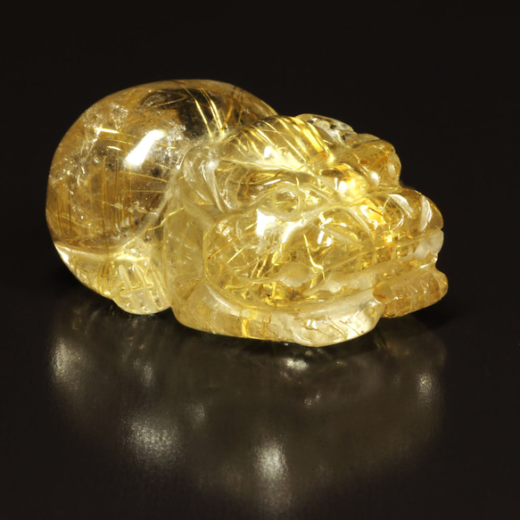【虹の光が神秘的】ゴールドルチル クォーツ 貔貅 ヒキュウ ＨＫＲ８ １４ｇ 水晶のお守り効果 金銀財宝を集める ギフト 4枚目の画像