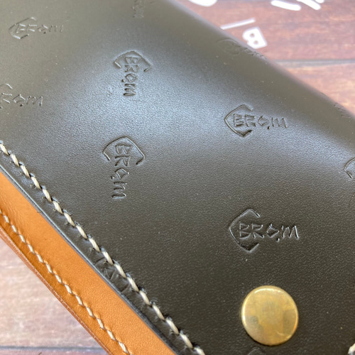 トラッカーウォレット】メンズ財布 牛ヌメ革にロゴ刻印を