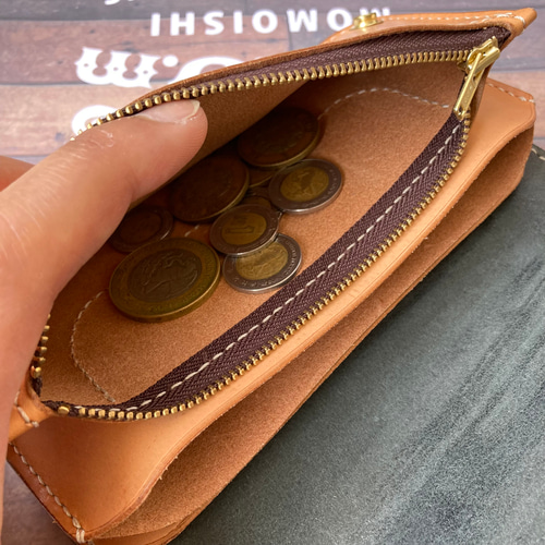 トラッカーウォレット】メンズ財布 牛ヌメ革にロゴ刻印を