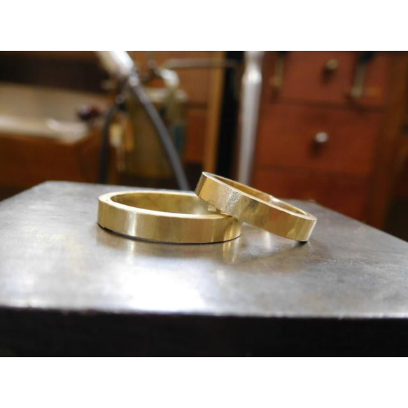 鍛造 結婚指輪 純金 24金 k24 シンプル 槌目 平打ちリング 幅3mm くすみ加工 11枚目の画像