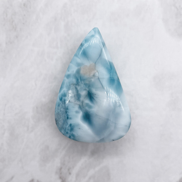 大粒 ラリマー ルース ドロップ しずく 33.5mm*22.5mm 天然石 ブルー系 青 水色 4枚目の画像