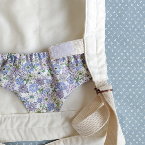 お人形用抱っこ紐 おんぶ紐 ドールキャリア 紫色 小花柄 おもちゃ