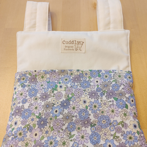 お人形用抱っこ紐 おんぶ紐 ドールキャリア 紫色 小花柄 おもちゃ