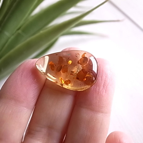 アンバー バルト海産 琥珀 ルース 天然石 天然石 宙とクリスタル 通販