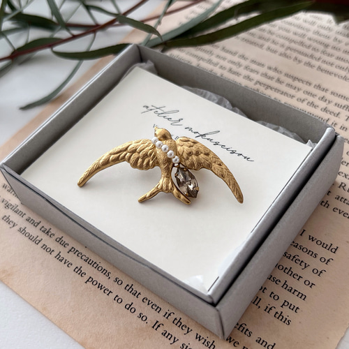 espoir 】幸せを運ぶ真鍮つばめブローチ/真鍮/ヴィンテージ/パール