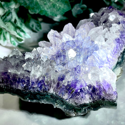 レインボー✨バイカラー　アメジスト　クラスター　原石　紫水晶　ラフストーン 1枚目の画像