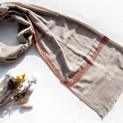 カシミヤ 刺繍 カシミヤ スカーフ ピュア ウール スカーフ ショール リング フリース ショール - 花 カシミヤ ショール 2枚目の画像