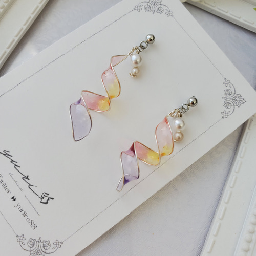流れる虹のピアス イヤリング パール ディップアート ピアス