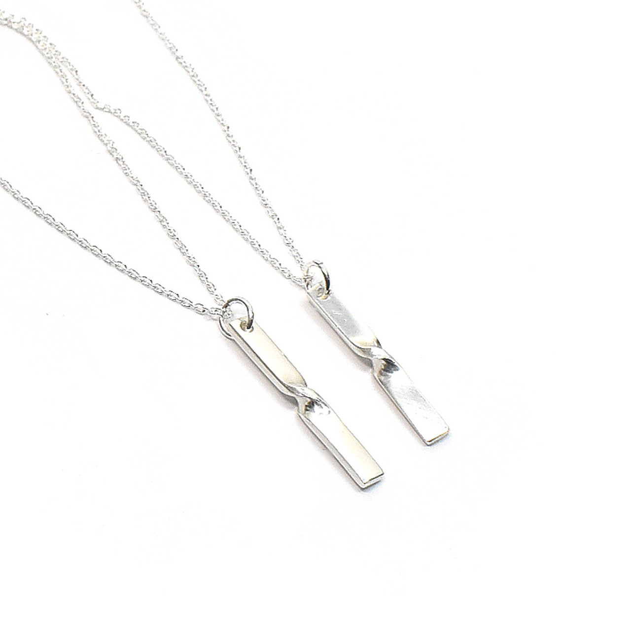 捻り入りシルバーペアネックレス 45cm/50cm