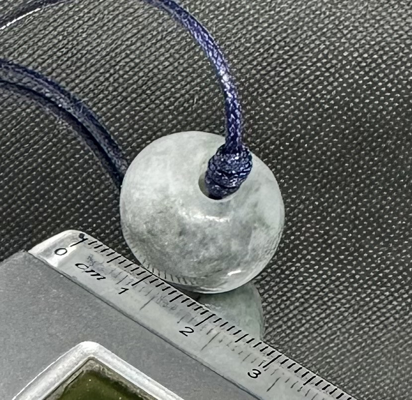 糸魚川青翡翠大珠