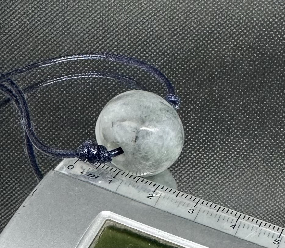 糸魚川青翡翠大珠