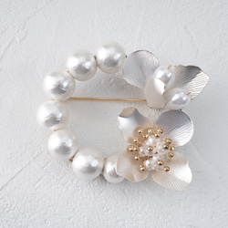 プレシャスゴールドフラワーのブローチ　卒業式 入学式 結婚式 ウェディング　フォーマル　パール 13枚目の画像
