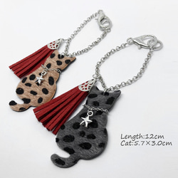 送料無料｜猫とタッセルのバッグチャーム～レオパード柄２色展開-ブラウン／グレー 2枚目の画像