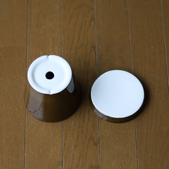 薄い茶色の陶器の植木鉢 (つやあり) (すり鉢タイプ) 5枚目の画像