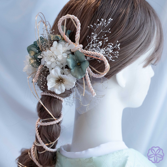 髪飾り グリーン×林檎の花の編みおろしヘアアクセサリー　成人式　卒業式　結婚式　振袖　着物　和装　ヘアアクセサリー　留袖 2枚目の画像