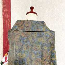 大島紬のロールカラーAラインワンピース　初夜明　着物リメイク 6枚目の画像