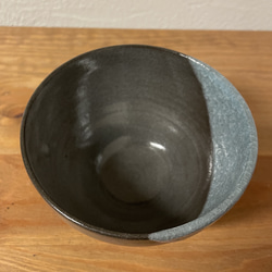 水色結晶の黒小鉢 4枚目の画像
