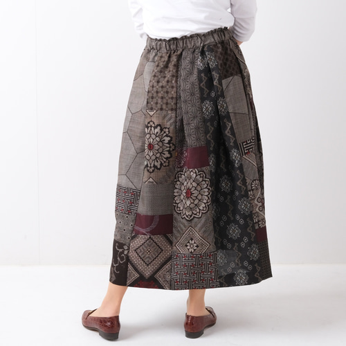 アンティーク大島紬のパッチワークスカート 龍郷赤 秋名バラ 裏地付き  