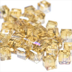 立方體玻璃珠 4.5mm 30顆 ★AB黃/黃色 ★Square square cut beads (garascutc5) 第2張的照片