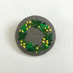 ミモザリース_刺繍ブローチ L_麻 3枚目の画像