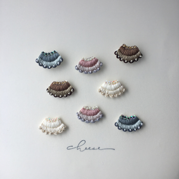 277◇cheer◇mocha.刺繍ピアス.刺繍イヤリング.刺繍アクセサリー.ブラウン.モカ.個性的 4枚目の画像