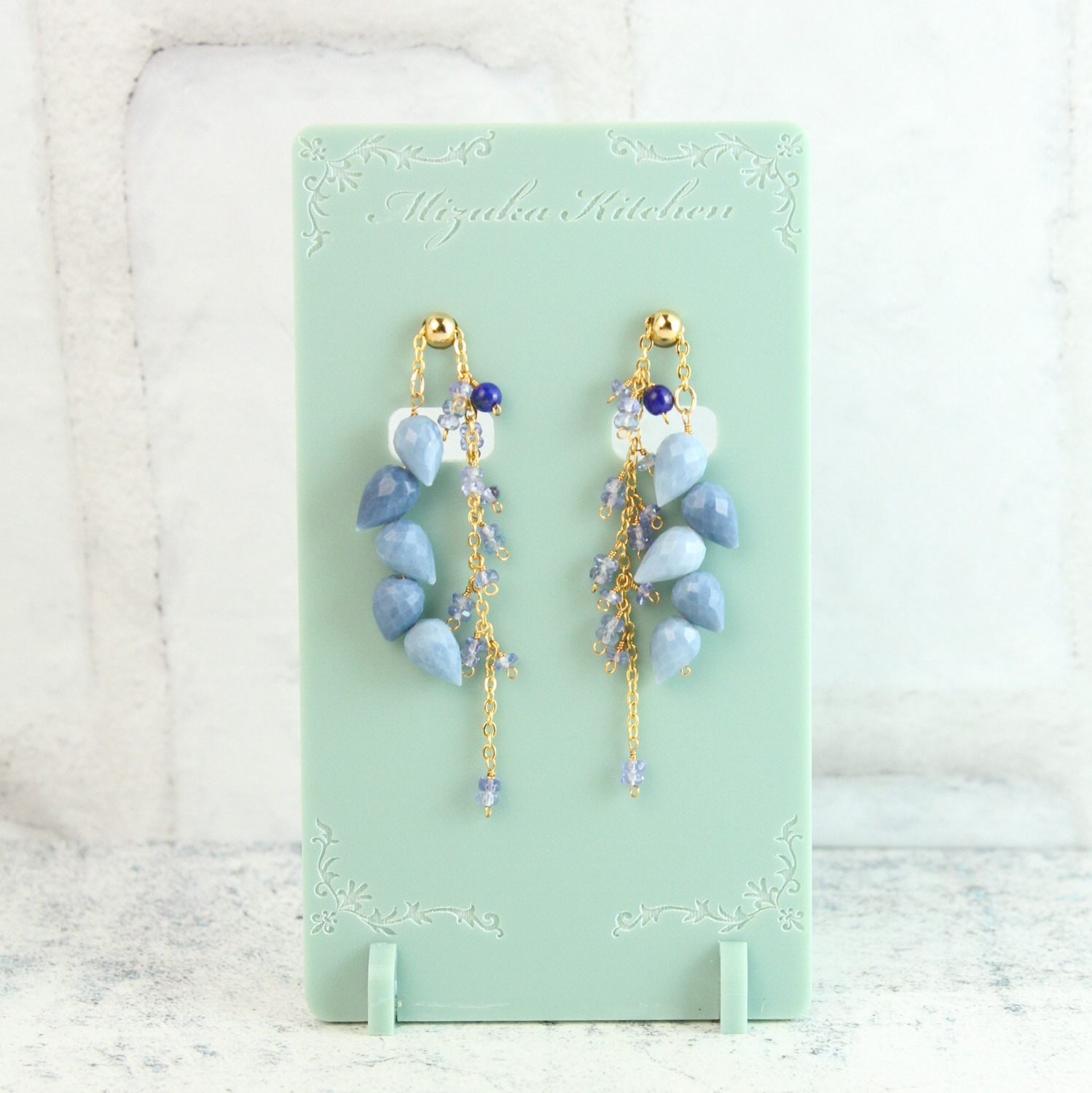 【左右長さ調整可能】ブルーオパール タンザナイト蕾 スタッドピアス