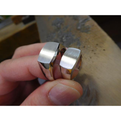 鍛造 結婚指輪 プラチナ1000 純プラチナ プラチナ999 横三味 印台  