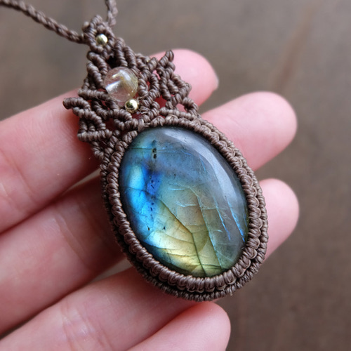 ラブラドライト・ルチルクォーツ 天然石 マクラメペンダント