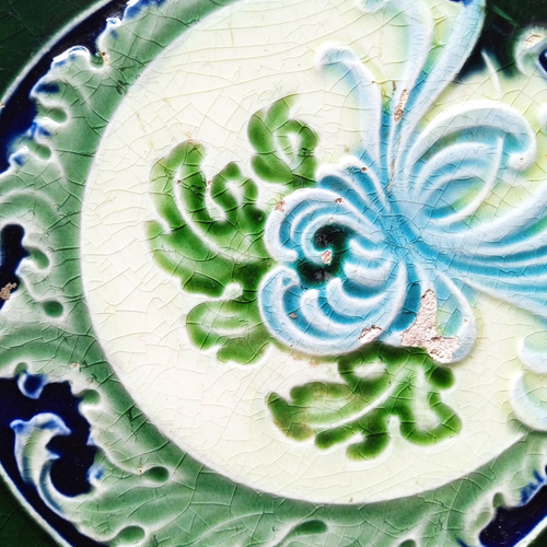 ヴィンテージ菊柄和製マジョリカタイル