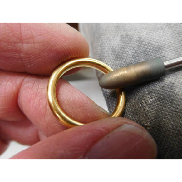 鍛造 結婚指輪 純金 24金 k24 超甲丸 リング 幅2.7mm 厚み2.4mm くすみ加工 8枚目の画像