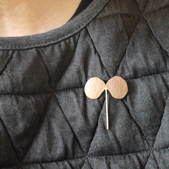 訂製黃銅 Futaba Chibi 胸針 第3張的照片