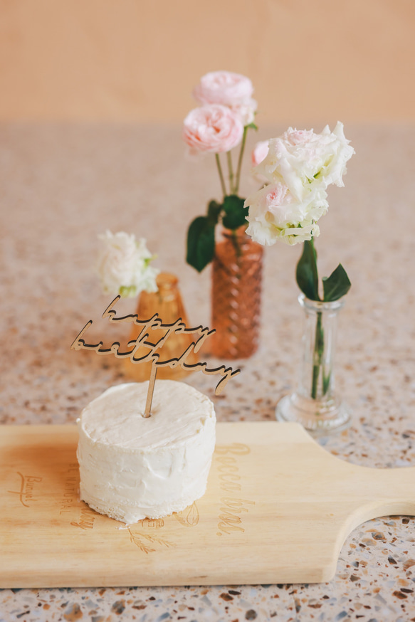 【Happy Birthday トッパー】木製　ケーキトッパー　誕生日　お誕生日　ファーストバースデー　 1枚目の画像