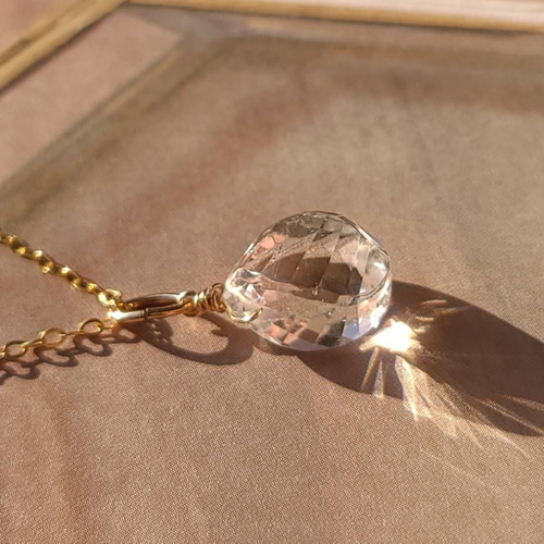 天然石 14kgf 宝石質大粒クリスタルの一粒ネックレス シンプル 金属