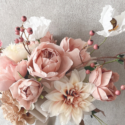 ポピー＆芍薬の丸咲バラブーケ□ベージュpink□ アーティ