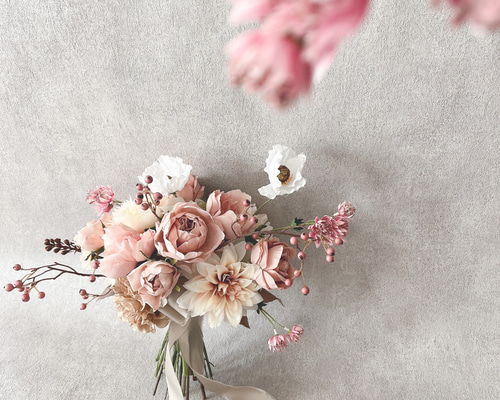 ポピー＆芍薬の丸咲バラブーケ□ベージュpink□ アーティ