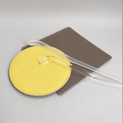 高品質真皮雙面方形杯墊（黃色和灰褐色）Adria 皮革 第9張的照片