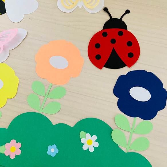 壁面飾り　春　装飾　花　ハンドメイド　保育室　壁面　手作り　春の壁面　3月  4月　5月　蝶々　てんとう虫　はち 4枚目の画像