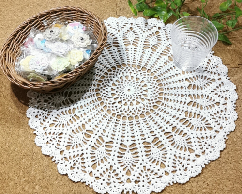 レース編みドイリー　コスモス　2層 ハンドメイド】かぎ針編み レース編み ドイリー 花 コスモス