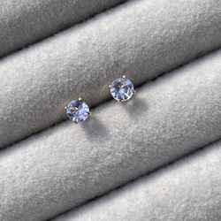 pale Blue ... tanzanite  pierce・earring 1枚目の画像