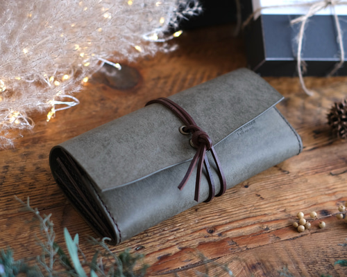 グレー レザー 長財布 クラック加工 guruguru長財布 グレー］春財布 本革 手縫い 大容量 革財布 経年変化