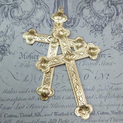 BEHOLD− クロス 1個 真鍮製 十字架 キリスト教 ヴィクトリアン アメリカ製 スタンピング ヴィンテージ風 2枚目の画像