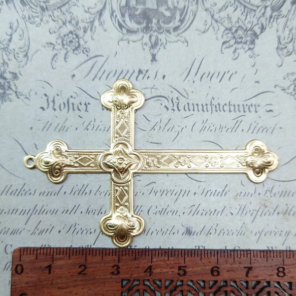 BEHOLD− クロス 1個 真鍮製 十字架 キリスト教 ヴィクトリアン アメリカ製 スタンピング ヴィンテージ風 4枚目の画像