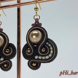 ソウタシエ刺繍パールピアス/イヤリング　ダークブラウン/ soutache dangle earrings 4枚目の画像