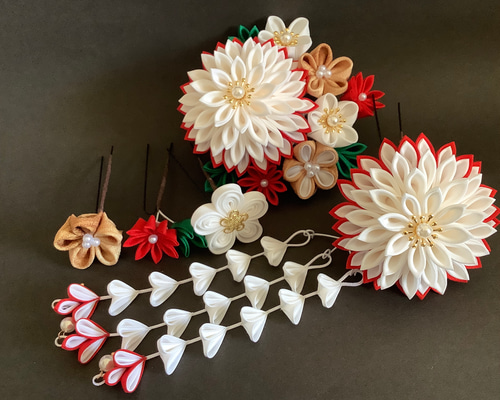 Saki様オーダー品 つまみ細工の髪飾り かんざし 百福堂momofukudou