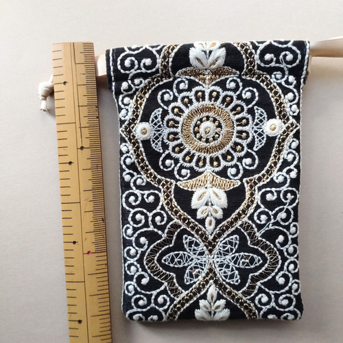 インド刺繍リボン　巾着 インド刺繍リボンのミニ巾着2 巾着袋 涼 通販 15295370｜Creema