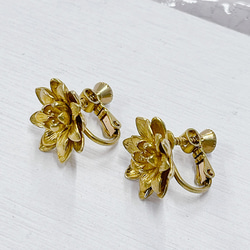 Lotus Flower真鍮Brassイヤリング【ete240】 3枚目の画像