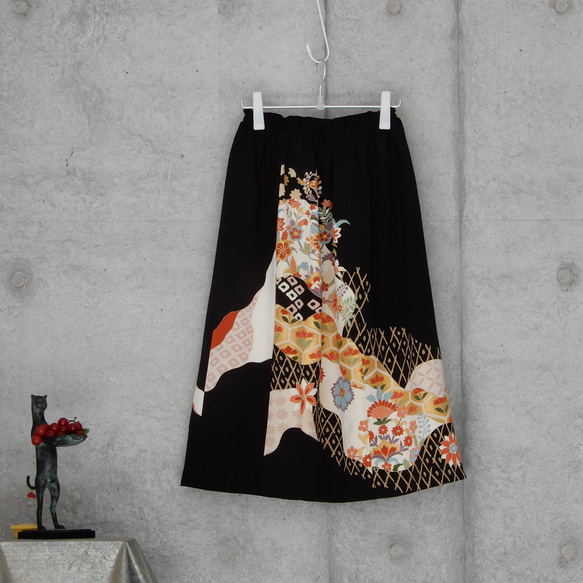 着物リメイク　黒留スカート/ フリーサイズ 1枚目の画像