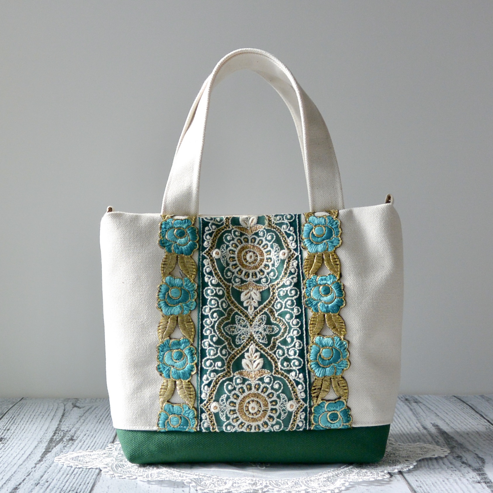 インド刺繍リボン 青い薔薇レースのトートバッグ トートバッグ